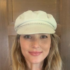 BRIXTON creme size medium cap